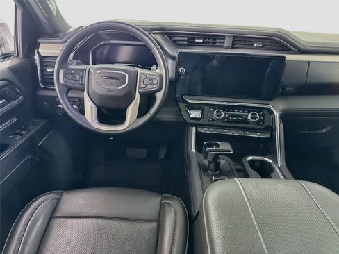 Used 2024 GMC Sierra 1500 Denali w/ Denali Reserve Package AWD/4WD image 2