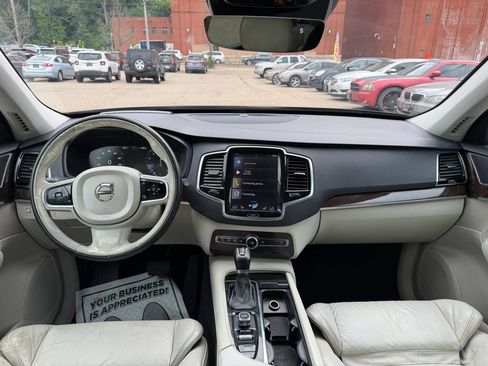 Used 2016 Volvo XC90 T6 Momentum w/ Vision Package AWD/4WD image 10