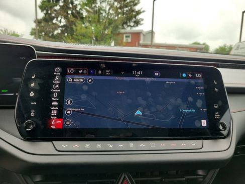 Used 2024 Dodge Charger Daytona R/T w/ Plus Group AWD/4WD image 24
