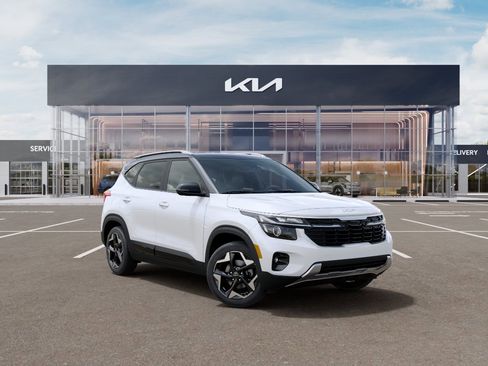 New 2026 Kia Seltos S FWD image 8