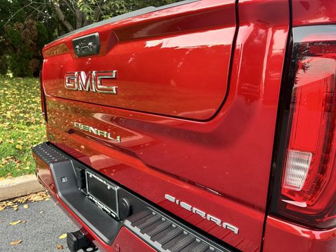 Used 2022 GMC Sierra 1500 Denali w/ Denali Reserve Package AWD/4WD image 58