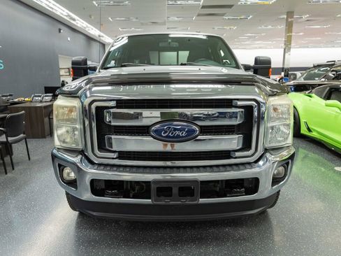 Used 2011 Ford F250 Lariat w/ Lariat Interior Pkg image 3