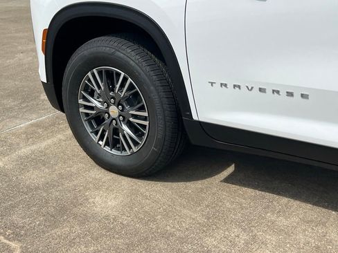 New 2026 Chevrolet Traverse LT FWD image 20