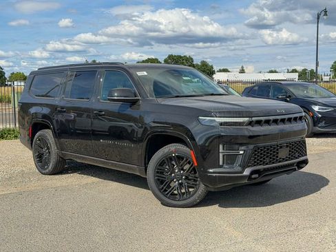 New 2026 Jeep Grand Wagoneer L Limited AWD/4WD image 2