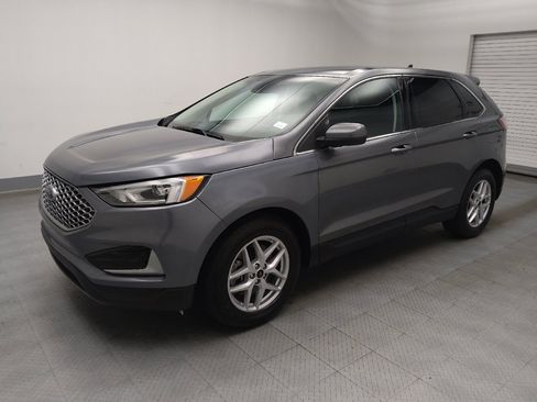 Used 2024 Ford Edge SEL image 2