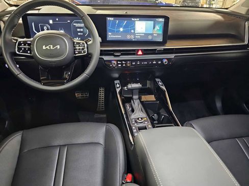 Used 2025 Kia Sorento SX image 22