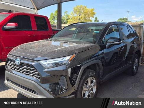 Used 2023 Toyota RAV4 LE AWD/4WD image 1