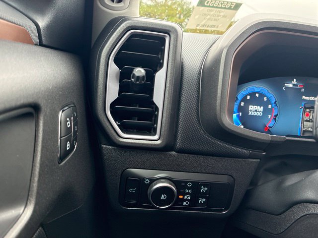 Used 2025 Ford Bronco Sport Outer Banks w/ Outer Banks Tech Package+ AWD/4WD image 25