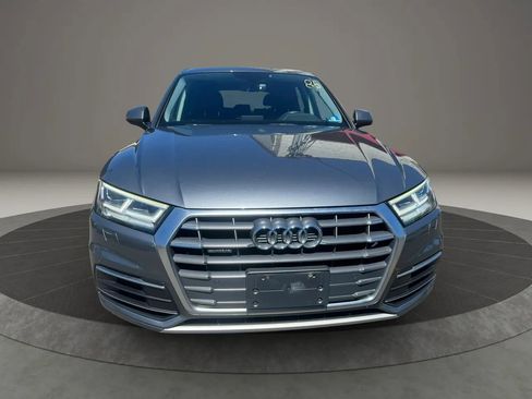 Used 2018 Audi Q5 2.0T Premium Plus w/ Premium Plus Package AWD/4WD image 2