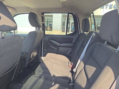 Used 2009 Ford Explorer Sport Trac XLT AWD/4WD image 13