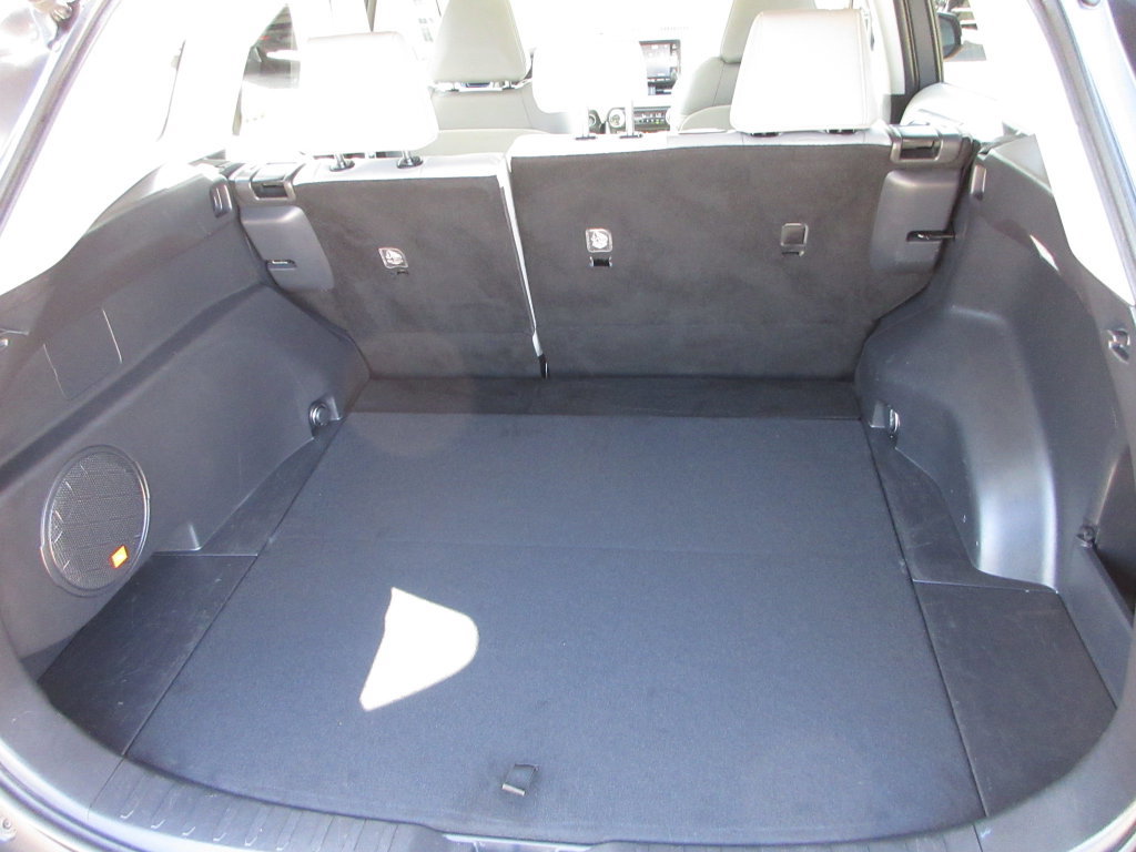 Used 2019 Toyota RAV4 XLE Premium w/ Cold Weather Package FWD image 29