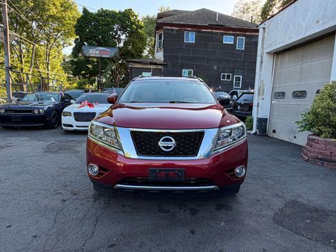 Used 2014 Nissan Pathfinder SL w/ Trailer Tow Package AWD/4WD image 12