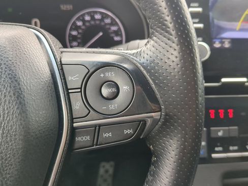 Used 2021 Toyota Avalon XSE image 30