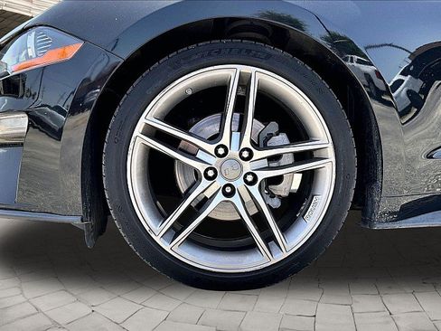 Used 2019 Ford Mustang Coupe RWD image 7