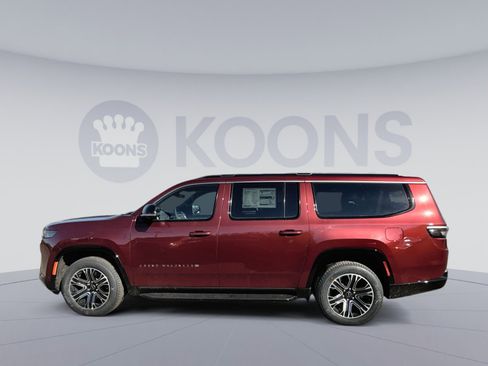 New 2026 Jeep Grand Wagoneer L Base w/ Premium Group I image 2