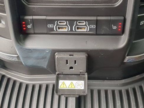 Certified 2022 RAM 2500 Laramie AWD/4WD image 16