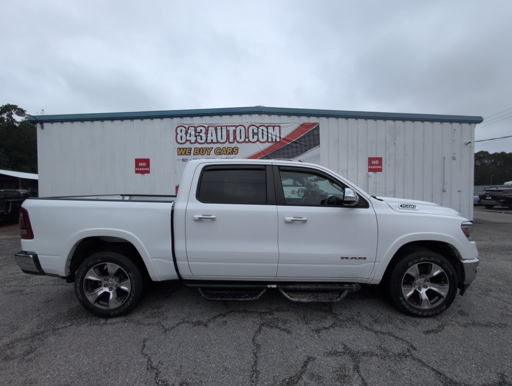 Used 2022 RAM 1500 Laramie AWD/4WD image 9