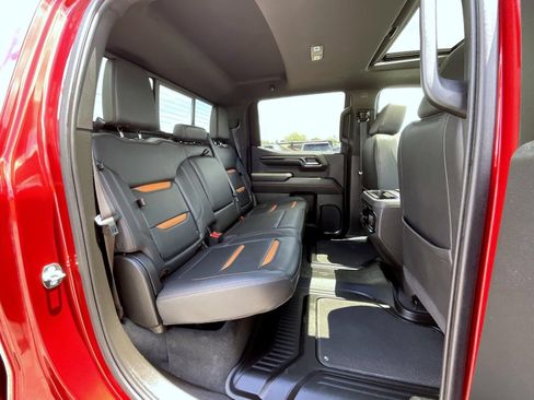 Certified 2023 GMC Sierra 1500 AT4 w/ Technology Package AWD/4WD image 20