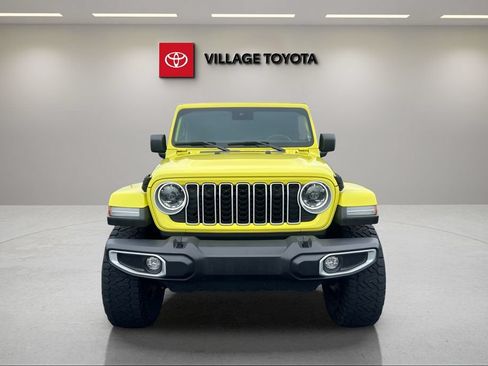Used 2024 Jeep Wrangler Unlimited Sahara AWD/4WD image 8