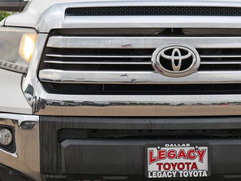 Used 2016 Toyota Tundra SR5 image 10