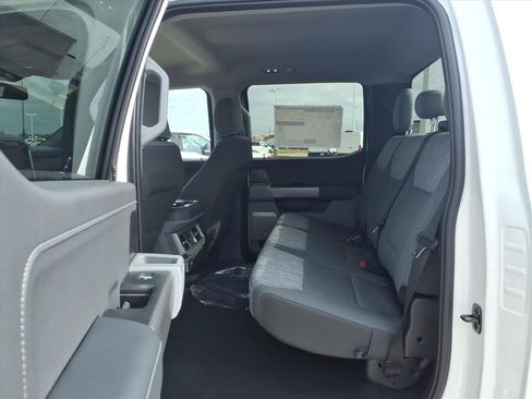 New 2026 Ford F350 XLT w/ XLT Premium Package AWD/4WD image 17