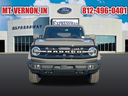 New 2025 Ford Bronco Outer Banks AWD/4WD image 3