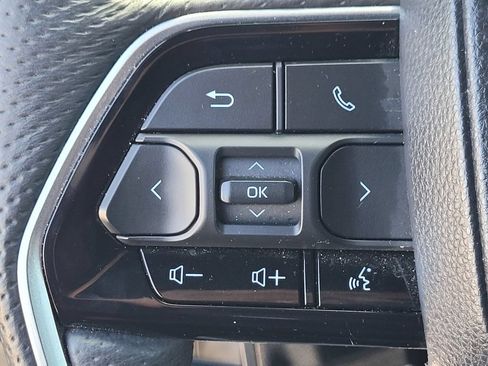 Used 2025 Toyota Sequoia Platinum w/ Tow Technology Package AWD/4WD image 29