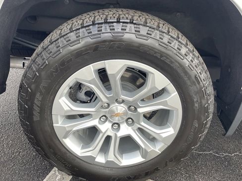 Used 2025 Chevrolet Silverado 1500 LTZ image 15