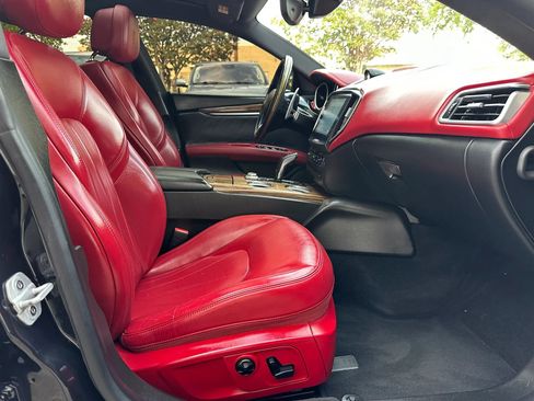 Used 2019 Maserati Ghibli S GranLusso AWD/4WD image 19