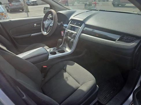 Used 2014 Ford Edge SE w/ Equipment Group 101A FWD image 11