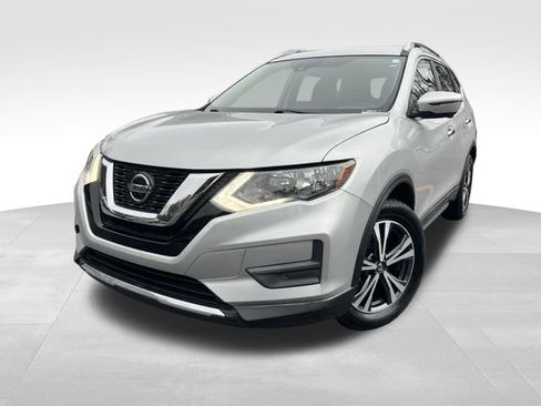 Used 2019 Nissan Rogue SV w/ Premium Package image 9