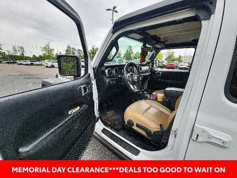 Used 2018 Jeep Wrangler Unlimited Rubicon AWD/4WD image 23