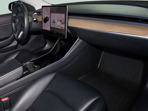 Used 2019 Tesla Model 3 Standard Range Plus RWD image 20