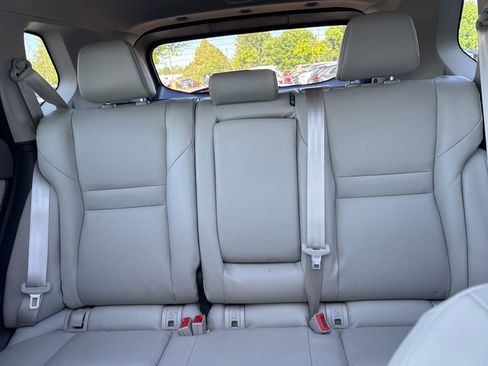 Used 2023 Nissan Rogue SV w/ SV Premium B Package AWD/4WD image 3