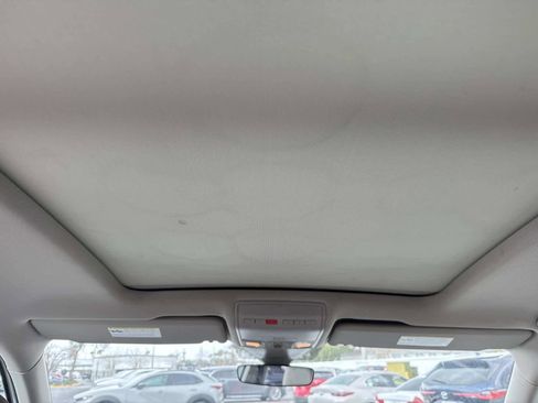 Used 2018 Volkswagen Atlas SEL image 18