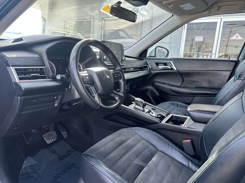 Used 2022 Mitsubishi Outlander SE image 10