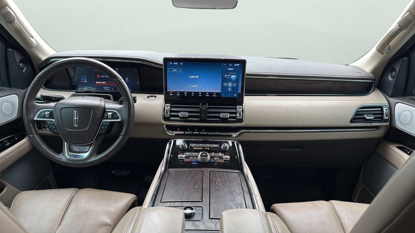 Used 2023 Lincoln Navigator L Reserve AWD/4WD image 21