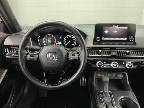 Used 2025 Honda Civic Sport image 8