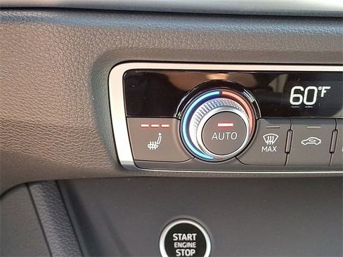 New 2025 Audi Q3 2.0T Premium w/ Convenience Package image 18