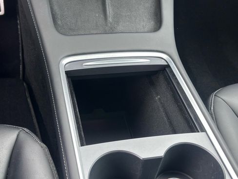 Used 2023 Tesla Model 3 Performance image 17