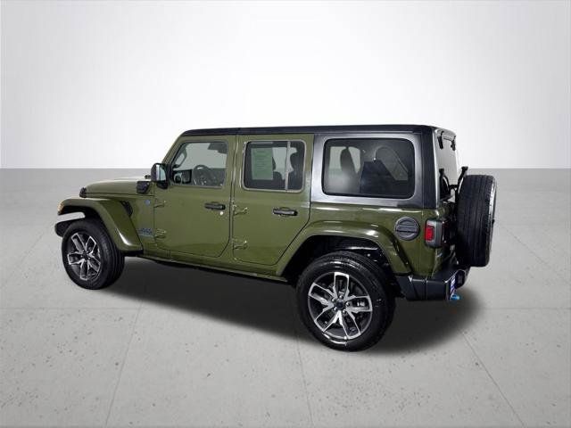 Certified 2024 Jeep Wrangler Unlimited AWD/4WD image 9
