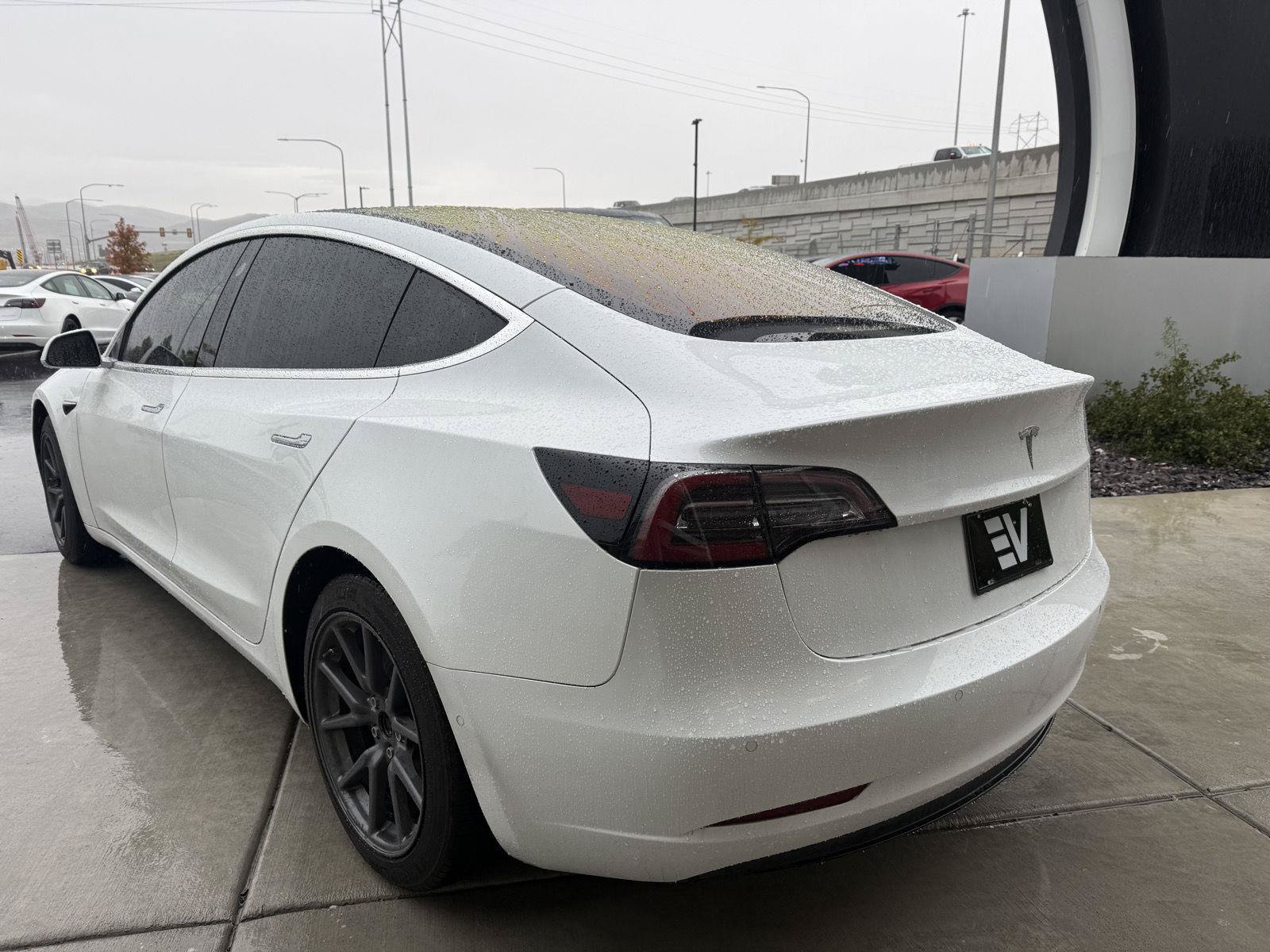 Used 2018 Tesla Model 3 Long Range RWD image 6
