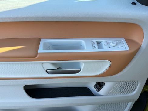 New 2025 Volkswagen ID. Buzz Pro S Plus image 11
