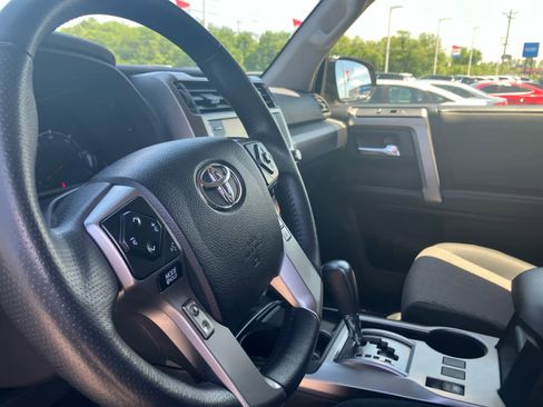 Used 2024 Toyota 4Runner SR5 RWD image 9