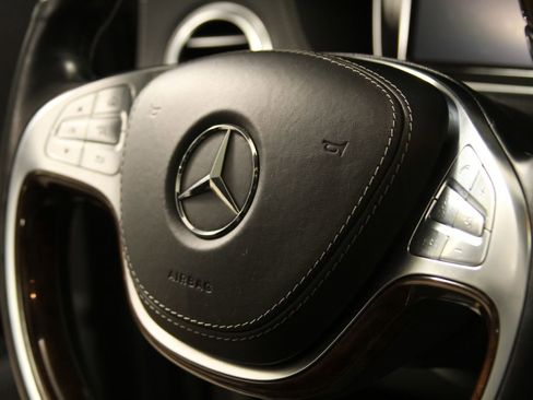 Used 2014 Mercedes-Benz S 63 AMG 4MATIC Sedan w/ Driver Assistance Package image 40