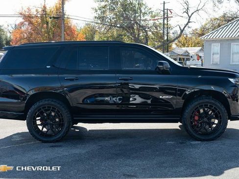 Used 2024 Cadillac Escalade V w/ LPO, ONYX Package image 5