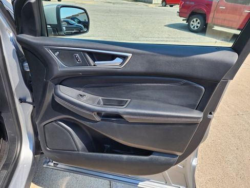 Used 2024 Ford Edge Titanium image 14