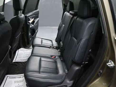 Used 2022 Subaru Ascent Limited w/ Technology Package AWD/4WD image 15