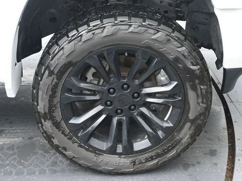 Used 2023 RAM 1500 Laramie AWD/4WD image 38