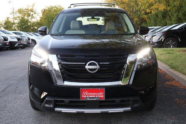 Certified 2025 Nissan Pathfinder SL FWD image 4
